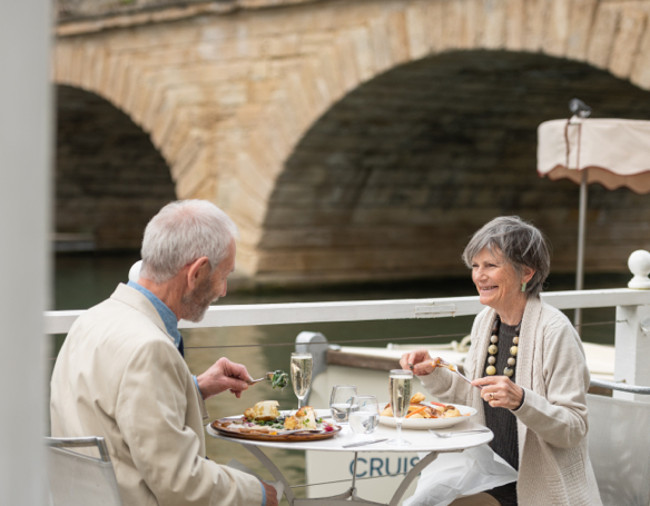 thames riverboat dinner cruise